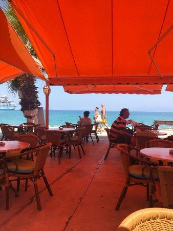 Candan Bistro Cafe